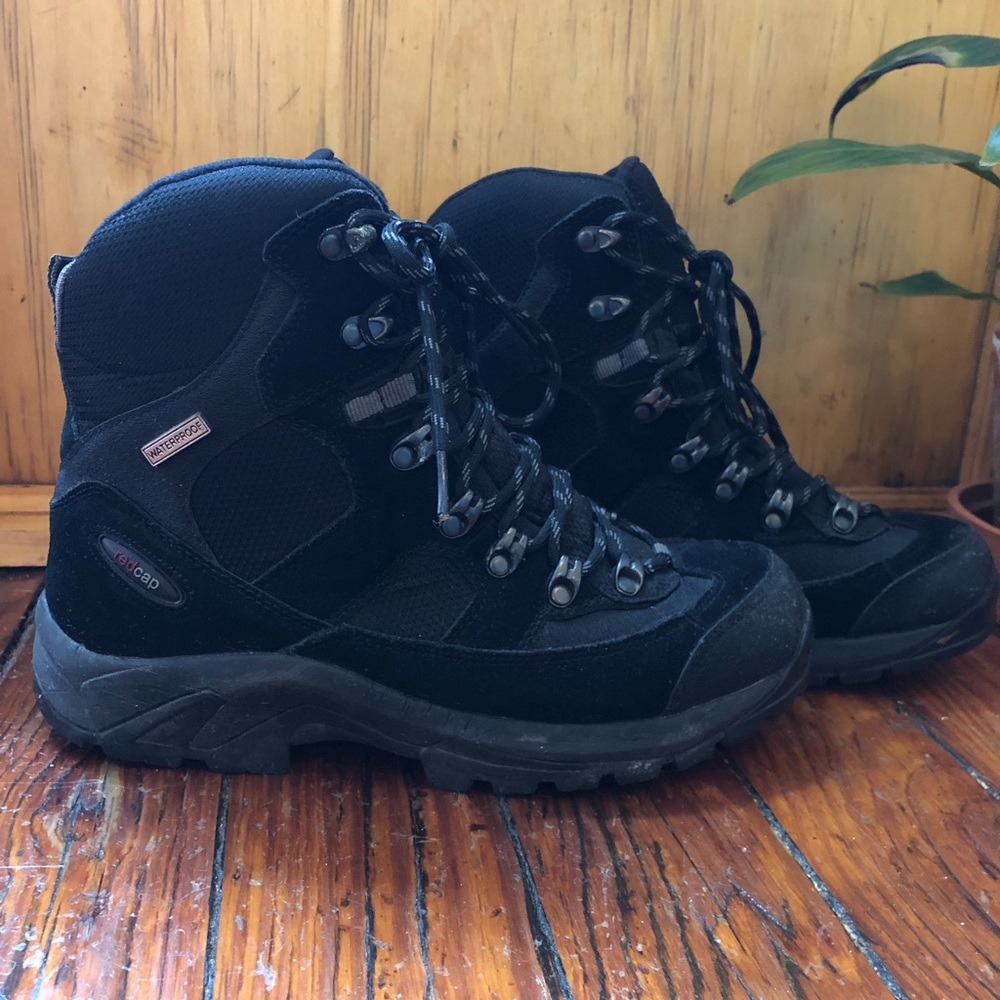 Heavy Duty Women’s Waterproof Hiking Boots